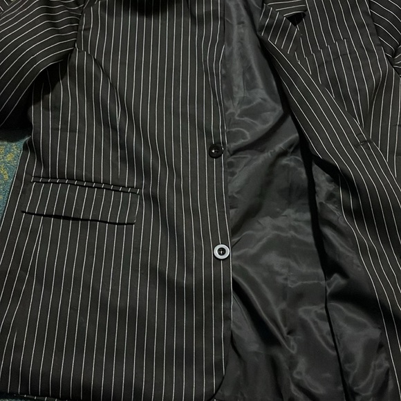 XL Black w/White Pin stripe Suit - Picture 3 of 8